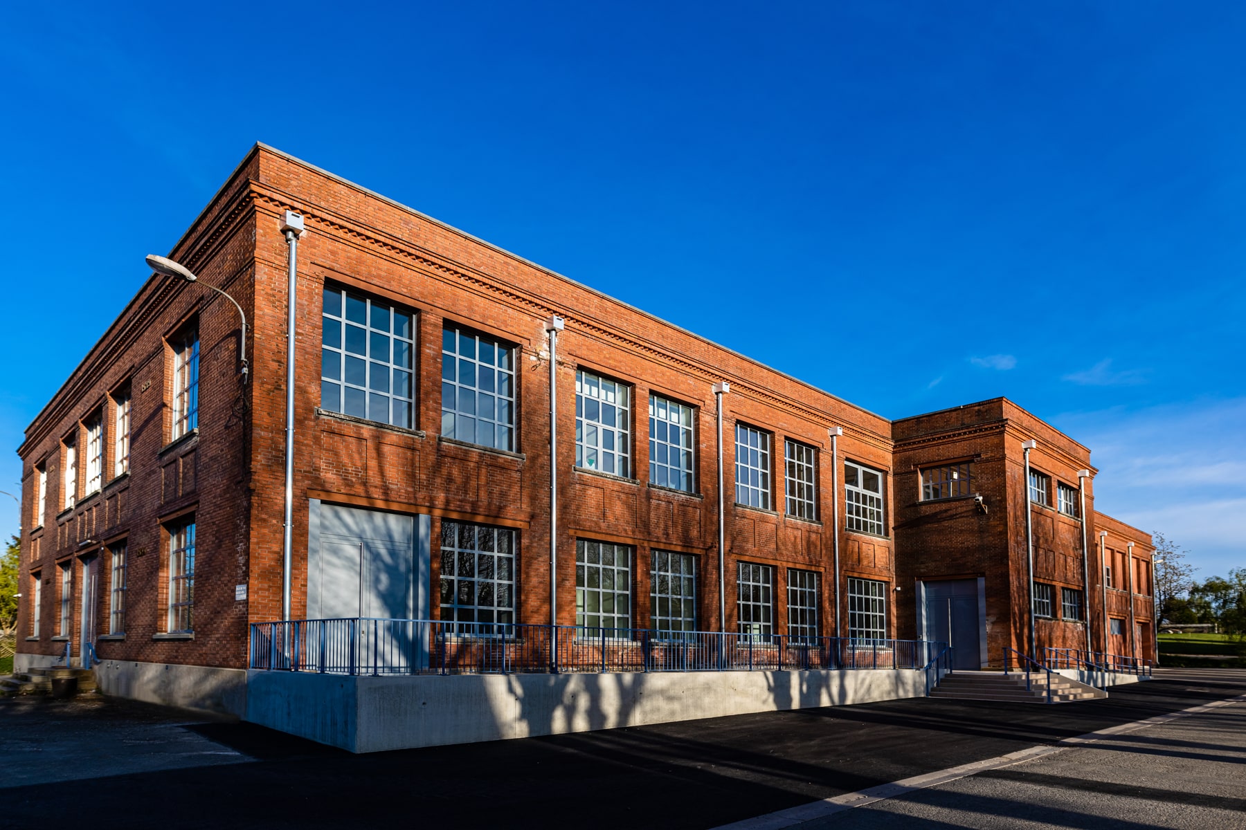Façade du Mémorial Façade du Mémorial